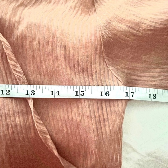 Minkpink,by UO, Women's Nerang Semi-Sheer Blouse - Gorgeous, EUC, Size Small - Picture 9 of 9